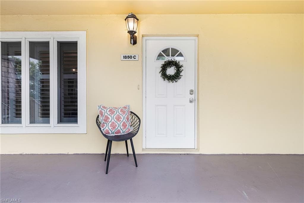 1850 Bald Eagle Dr 404-c, Naples, FL 34105-45