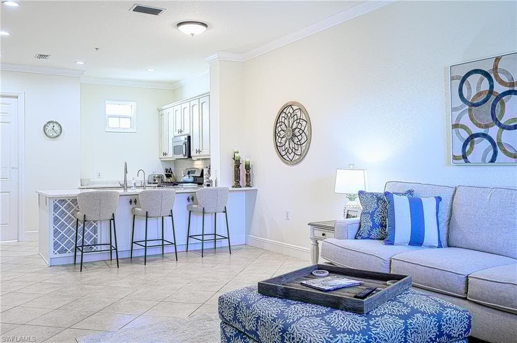 9221 Museo Cir 7-203, Naples, FL 34114-19
