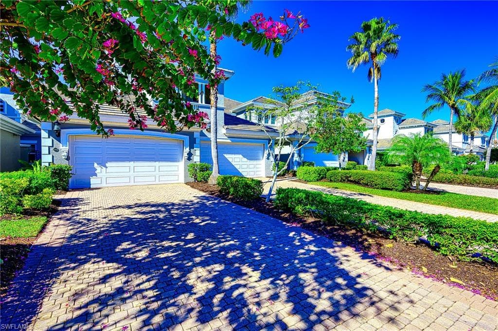 9221 Museo Cir 7-203, Naples, FL 34114-4