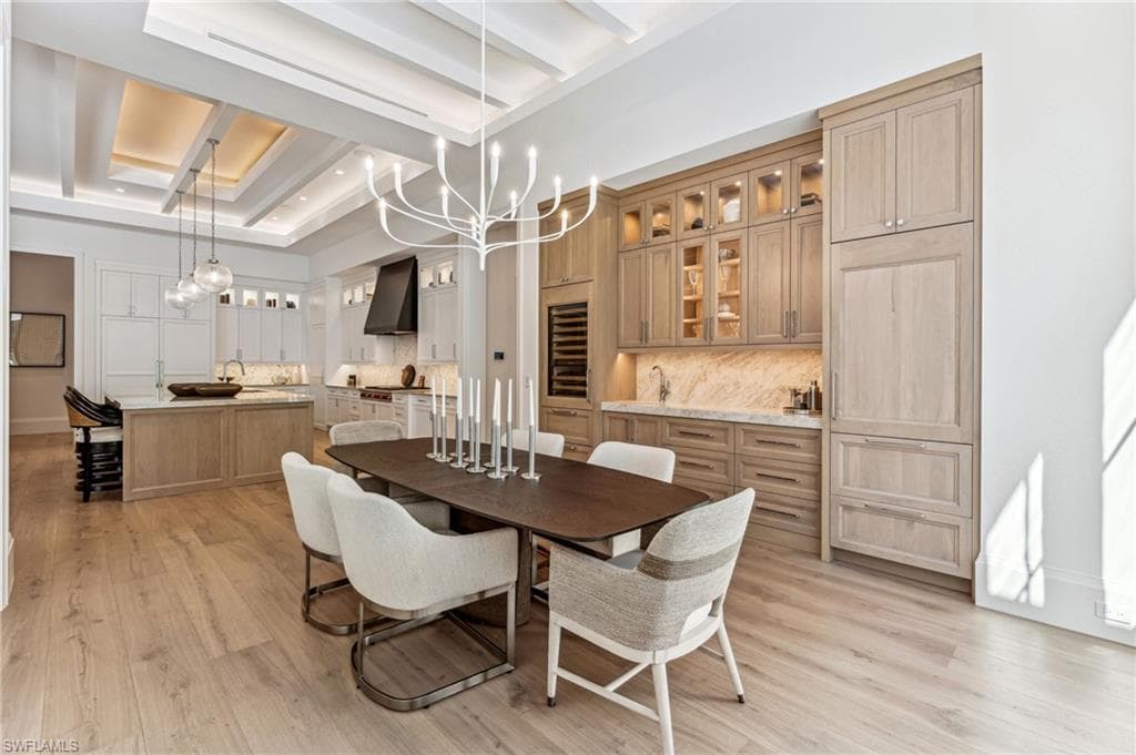 2990 Leeward Ln, Naples, FL 34103-10