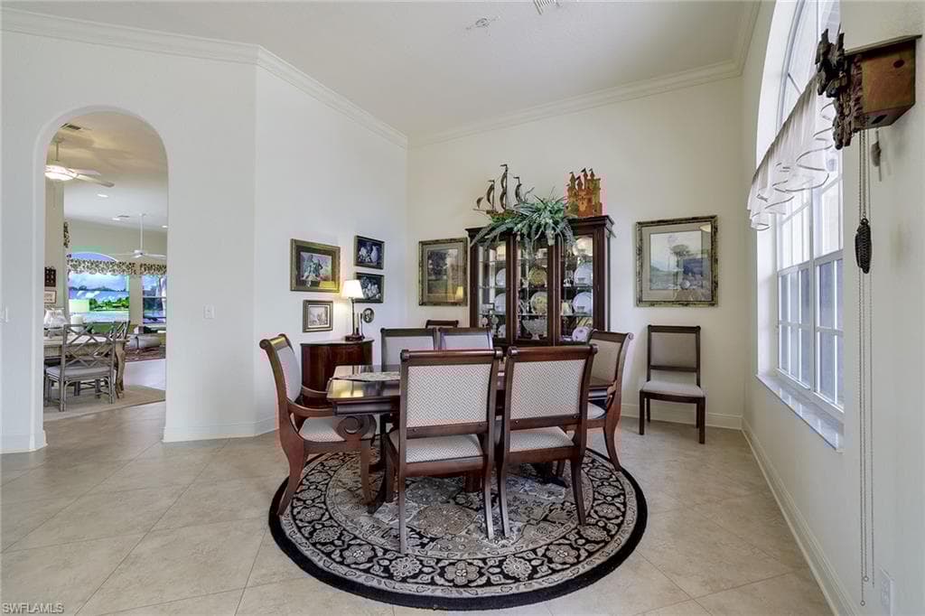 11749 Pintail Ct, Naples, FL 34119-11