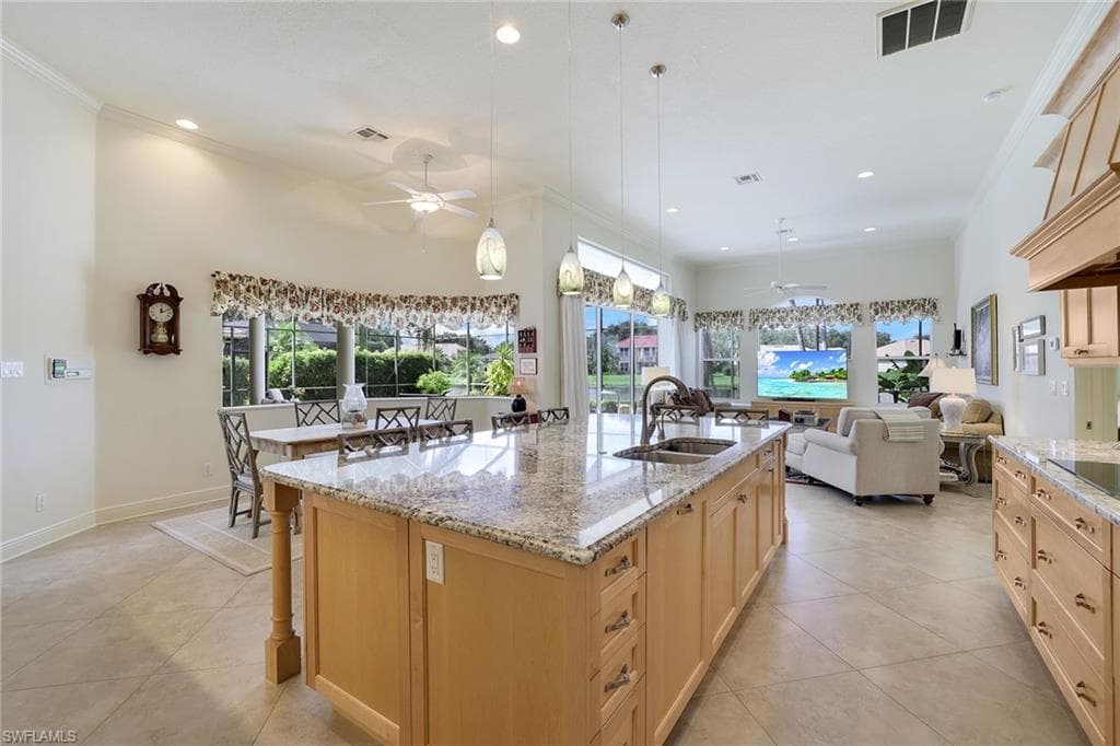 11749 Pintail Ct, Naples, FL 34119-18
