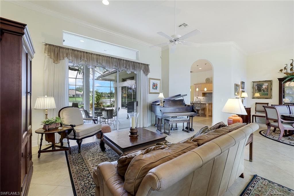 11749 Pintail Ct, Naples, FL 34119-22