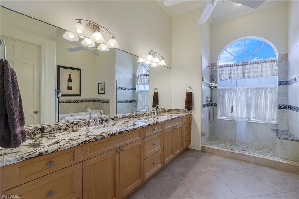 11749 Pintail Ct, Naples, FL 34119-29