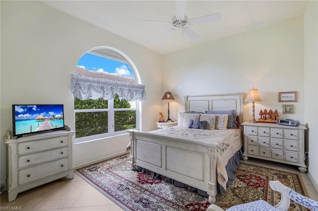 11749 Pintail Ct, Naples, FL 34119-30