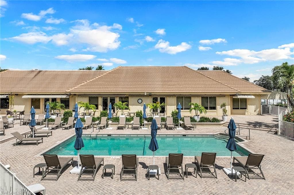 11749 Pintail Ct, Naples, FL 34119-46