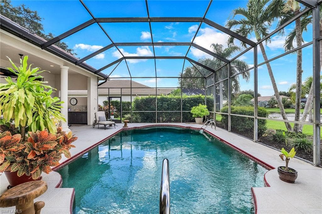 11749 Pintail Ct, Naples, FL 34119-4