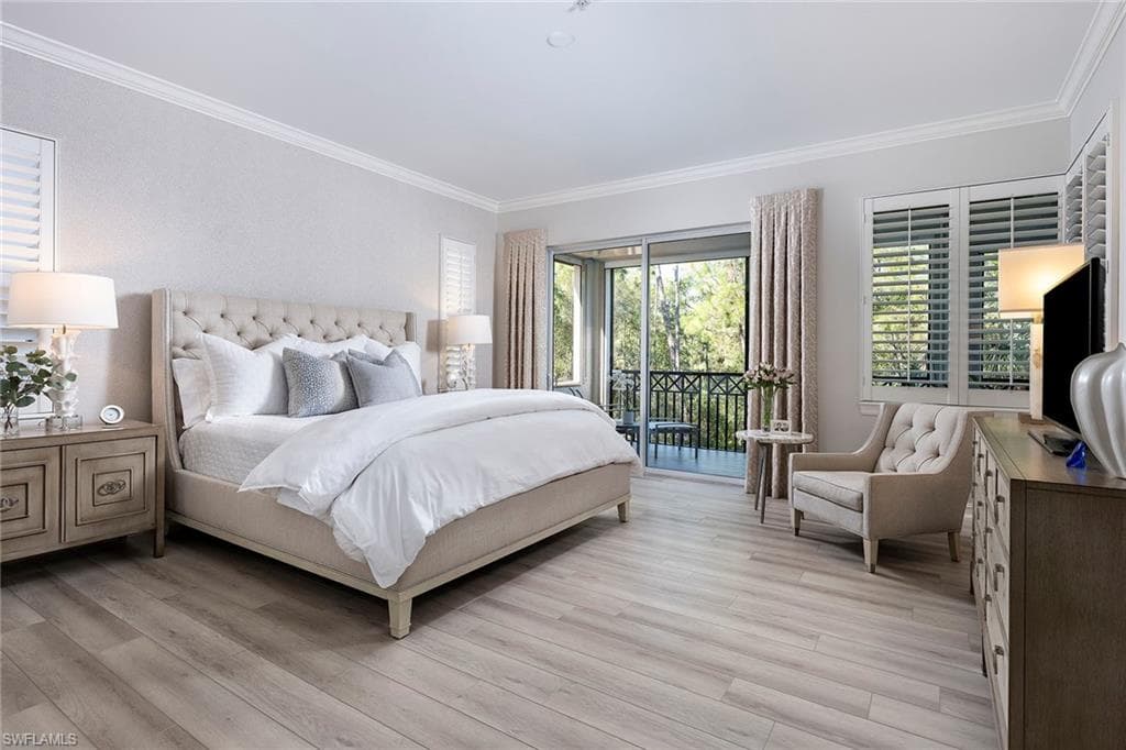2839 Tiburon Blvd E 102, Naples, FL 34109-9