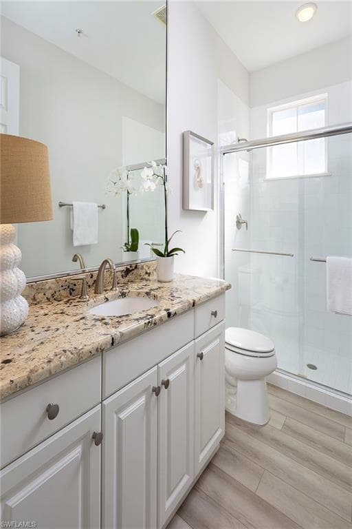 2839 Tiburon Blvd E 102, Naples, FL 34109-13