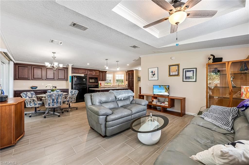 153 Rookery Rd, Naples, FL 34114-13