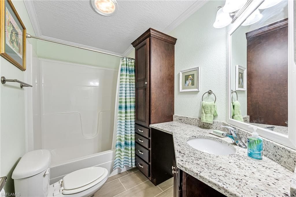 153 Rookery Rd, Naples, FL 34114-25