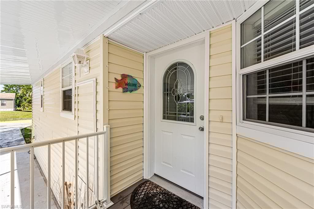 153 Rookery Rd, Naples, FL 34114-4