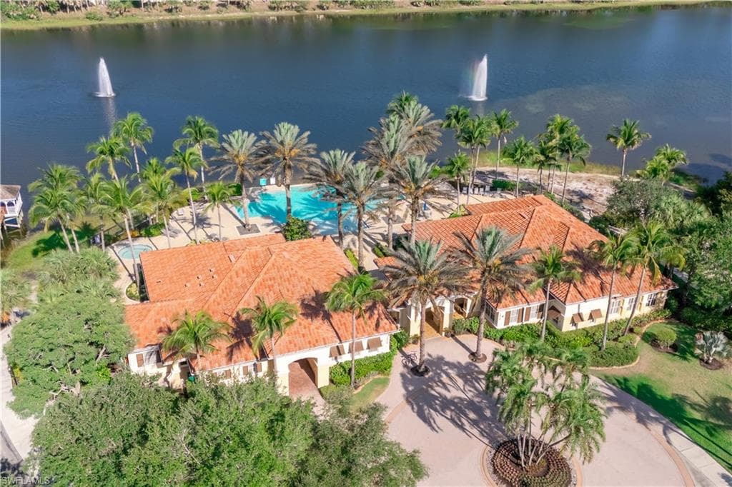 1650 Tarpon Bay Dr S 101, Naples, FL 34119-27