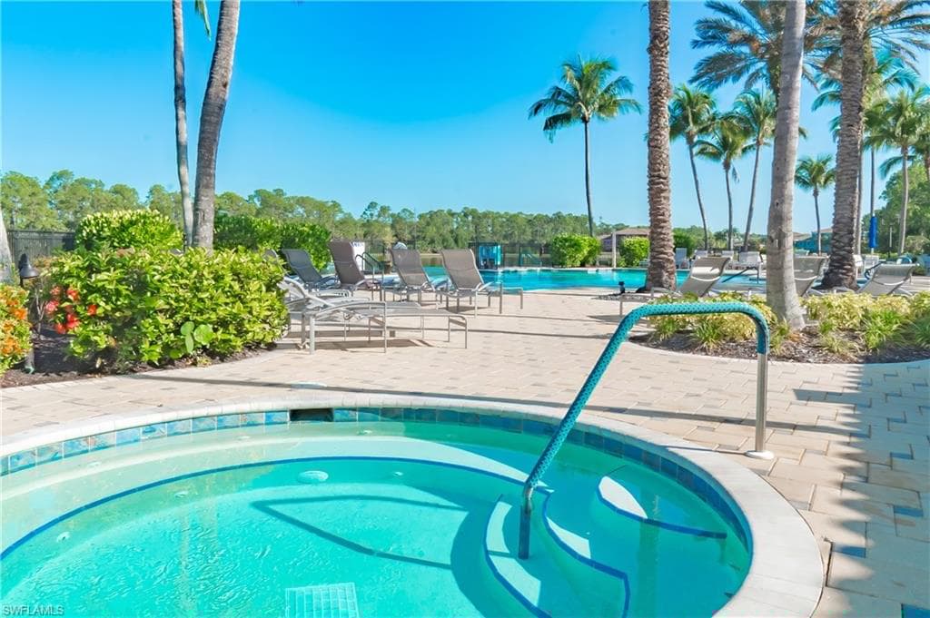 1650 Tarpon Bay Dr S 101, Naples, FL 34119-30