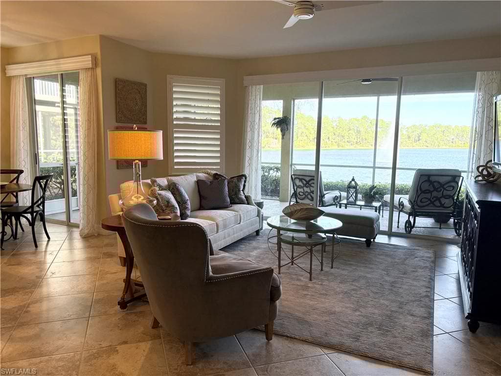 1650 Tarpon Bay Dr S 101, Naples, FL 34119-4