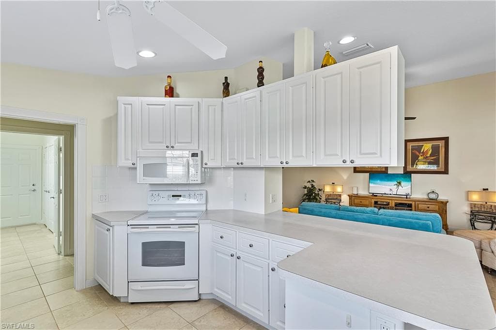 7373 Emilia Ln, Naples, FL 34114-16