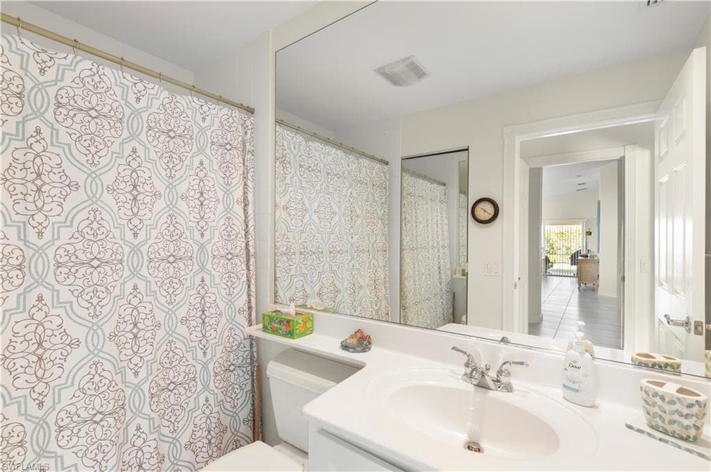 7373 Emilia Ln, Naples, FL 34114-34