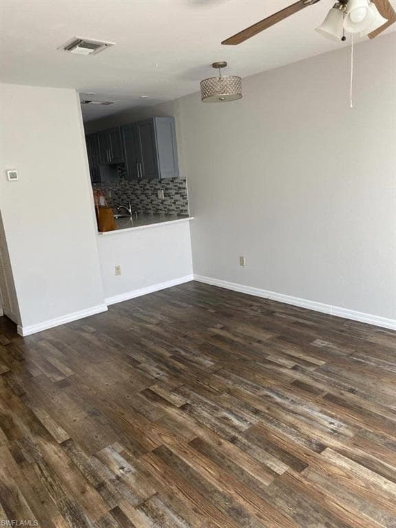 5323 Treetops Dr 203, Naples, FL 34113-9