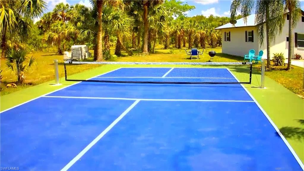 1330 Rock Rd, Naples, FL 34120-28