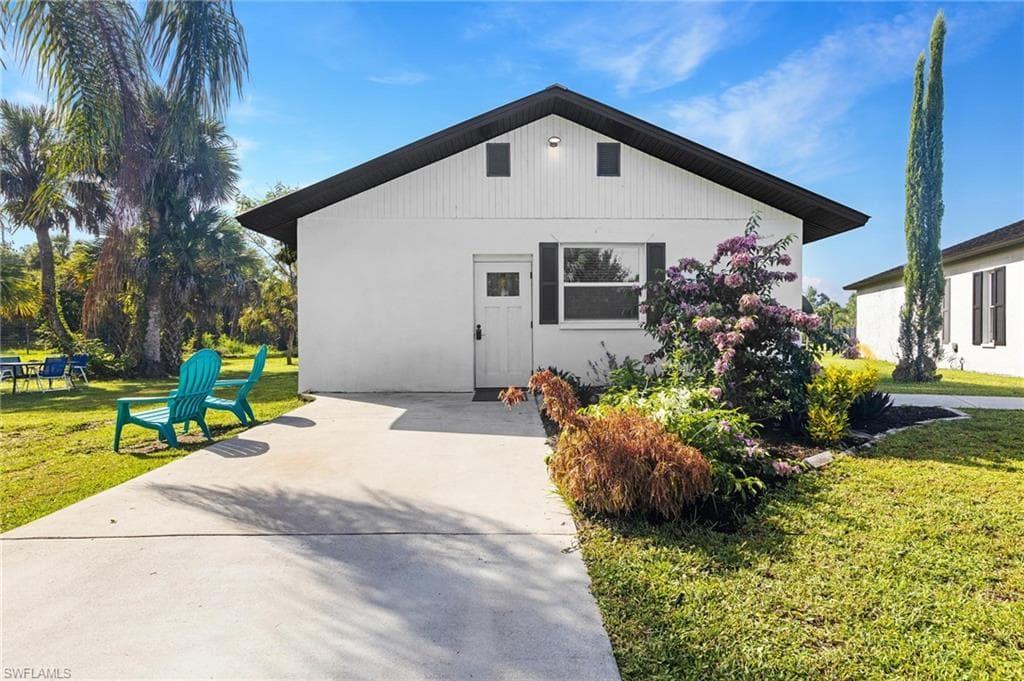 1330 Rock Rd, Naples, FL 34120-29