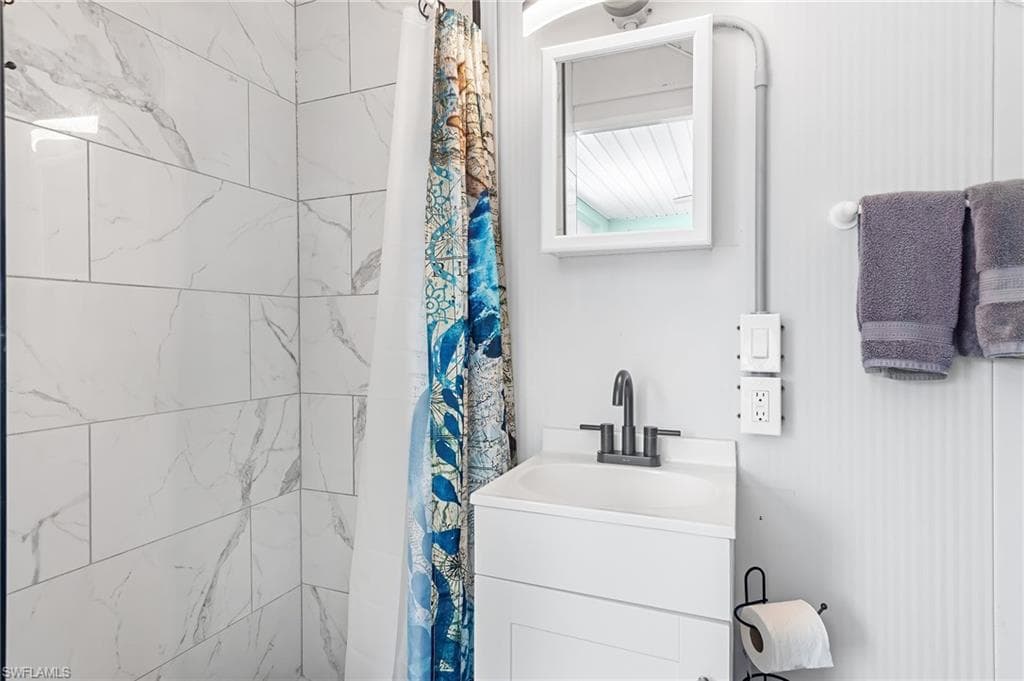 1330 Rock Rd, Naples, FL 34120-38