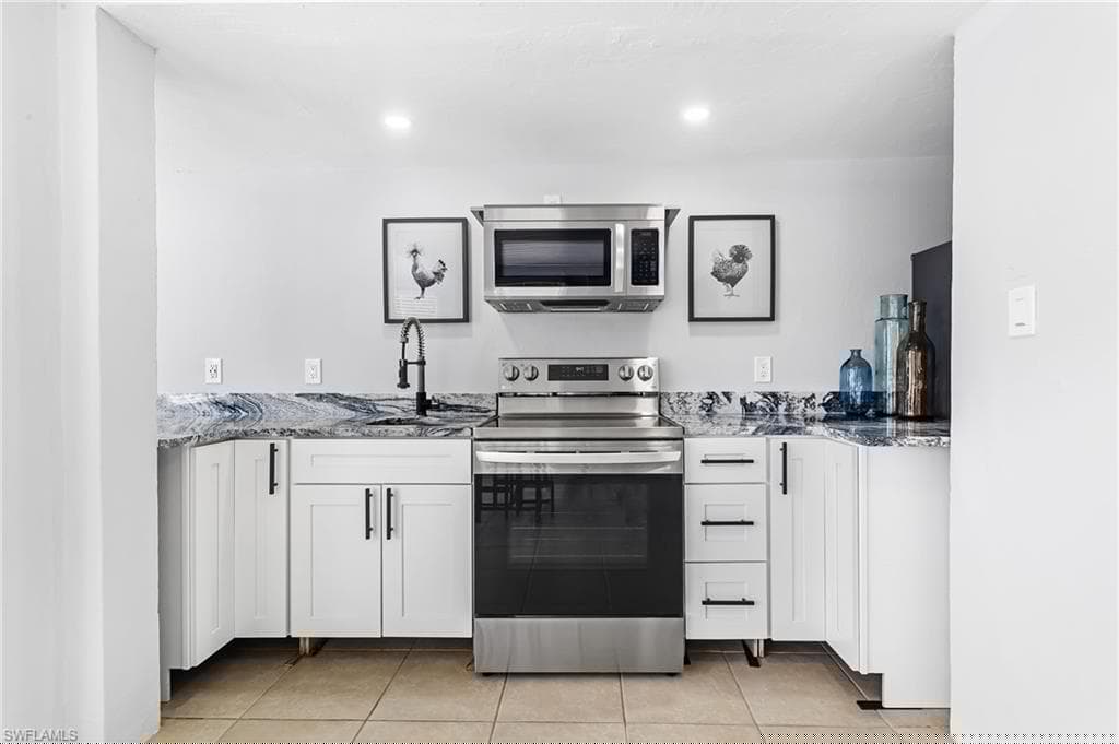 1330 Rock Rd, Naples, FL 34120-40