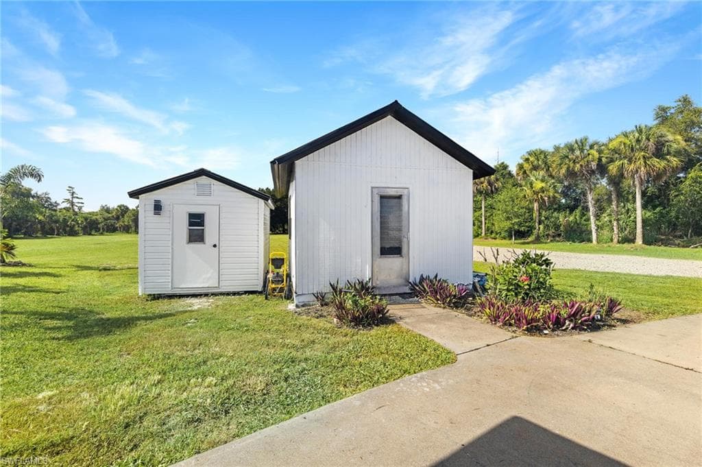 1330 Rock Rd, Naples, FL 34120-50