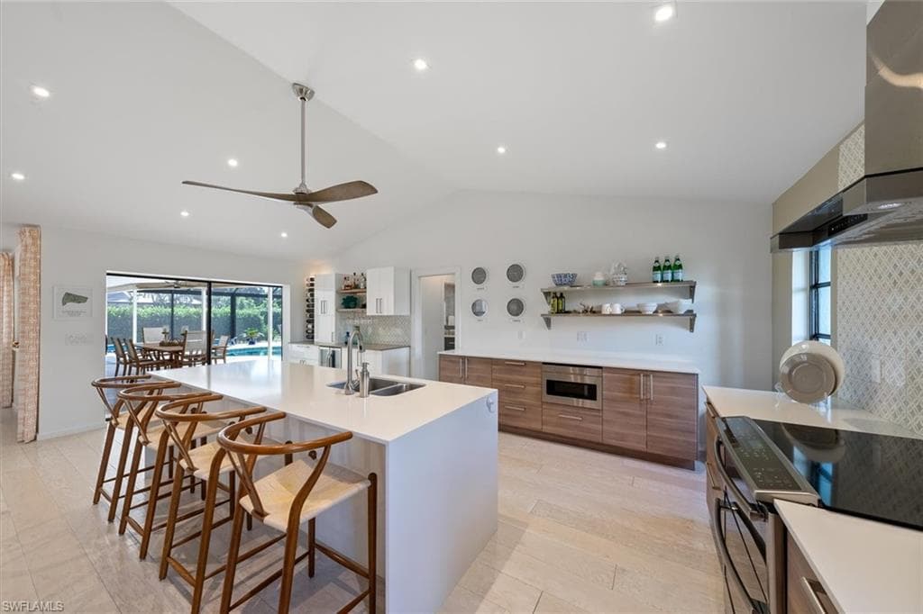 /property-images/224078715-2.jpg