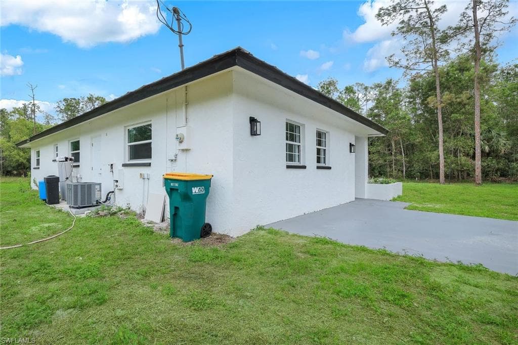 3973 4th Ave SE, Naples, FL 34117-24