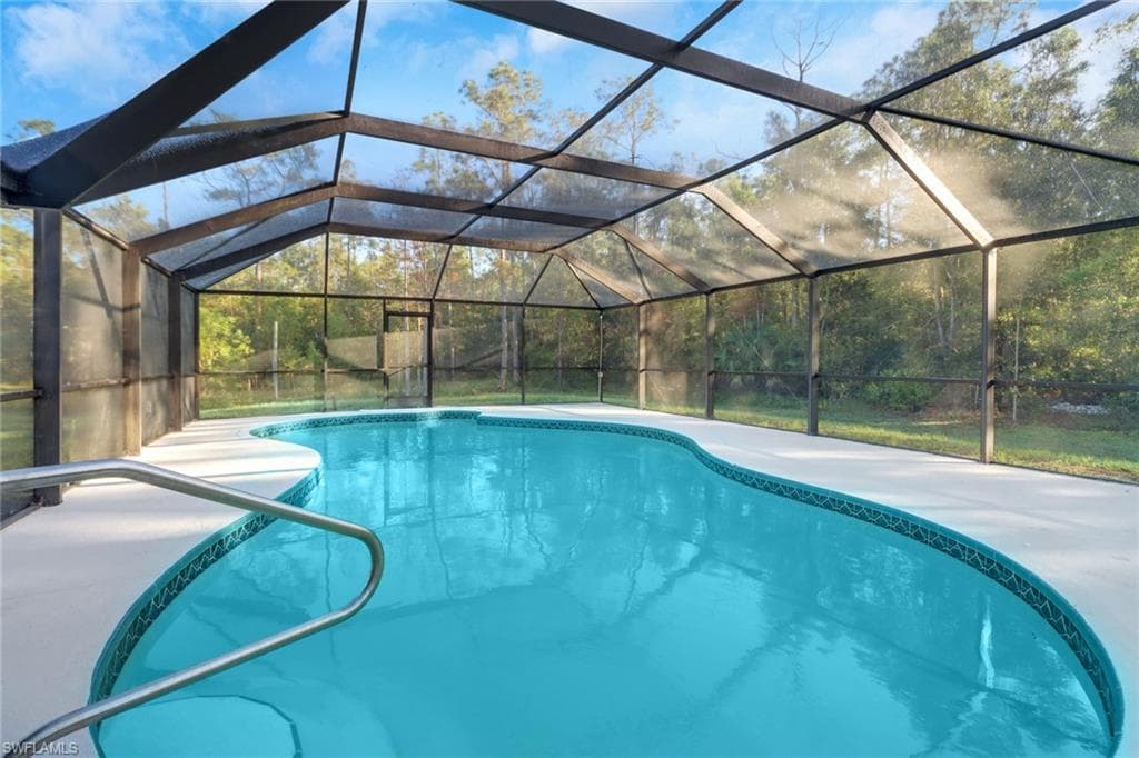 3973 4th Ave SE, Naples, FL 34117-1