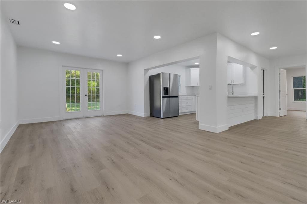 3973 4th Ave SE, Naples, FL 34117-33