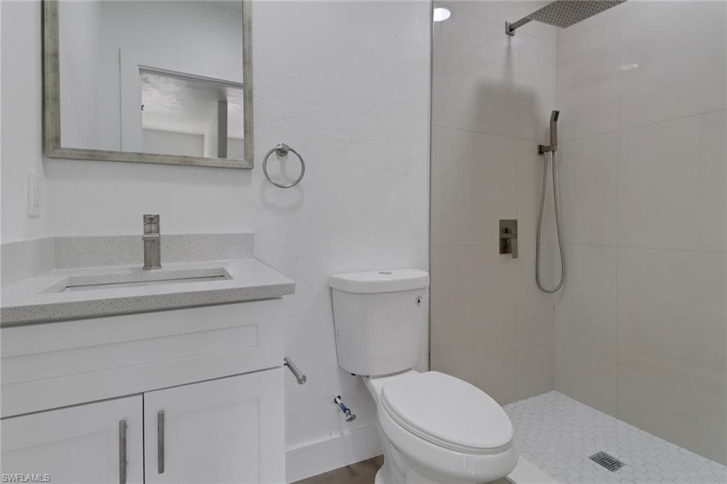 3973 4th Ave SE, Naples, FL 34117-43
