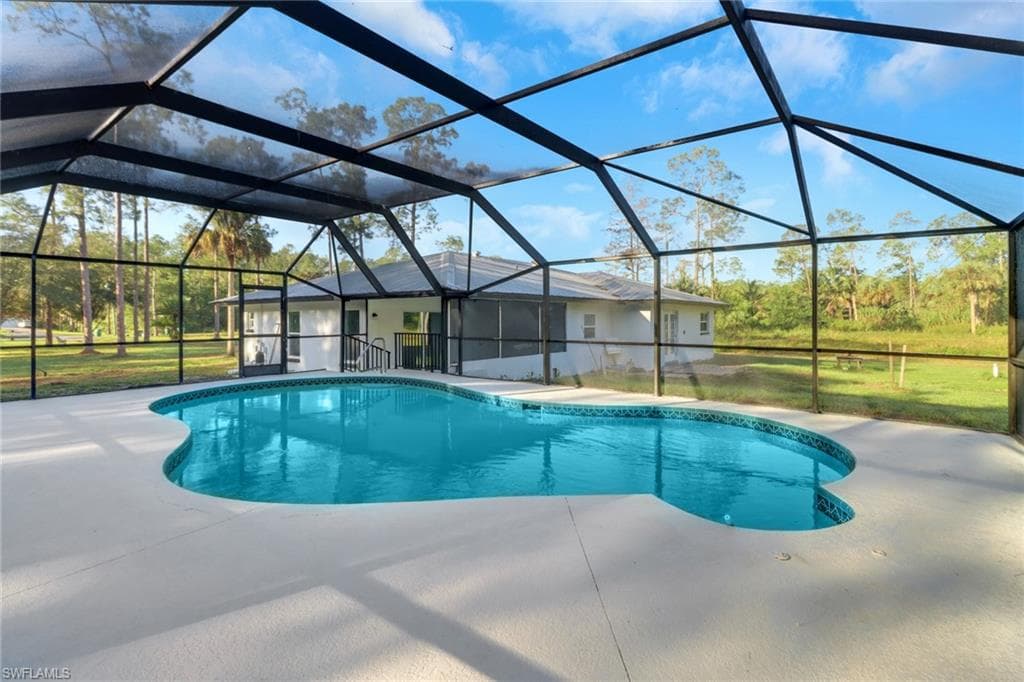 3973 4th Ave SE, Naples, FL 34117-46