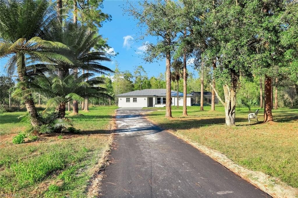 3973 4th Ave SE, Naples, FL 34117-47