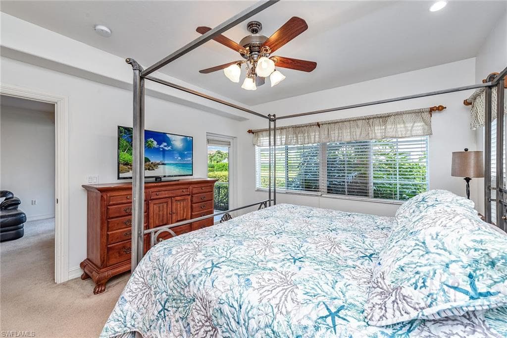 9128 Michael Cir 11, Naples, FL 34113-13