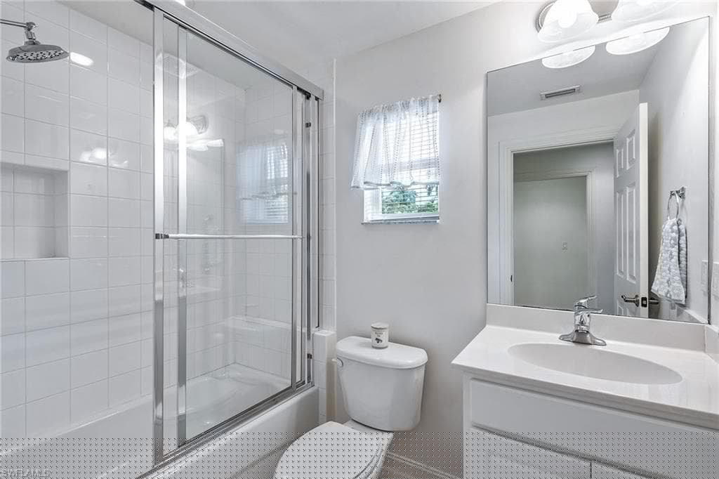 9128 Michael Cir 11, Naples, FL 34113-19