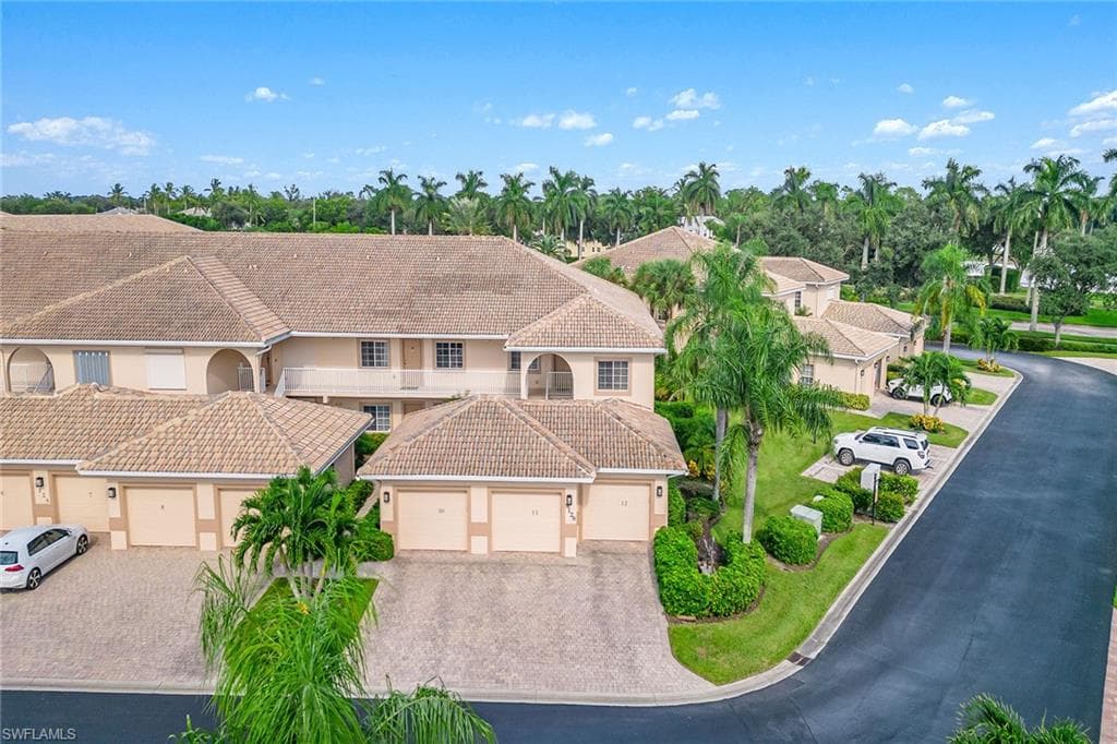 9128 Michael Cir 11, Naples, FL 34113-26