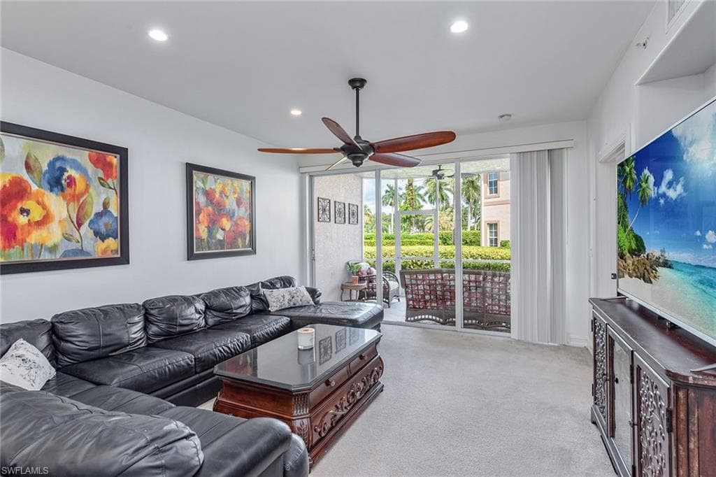 9128 Michael Cir 11, Naples, FL 34113-4