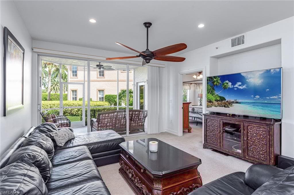 9128 Michael Cir 11, Naples, FL 34113-5