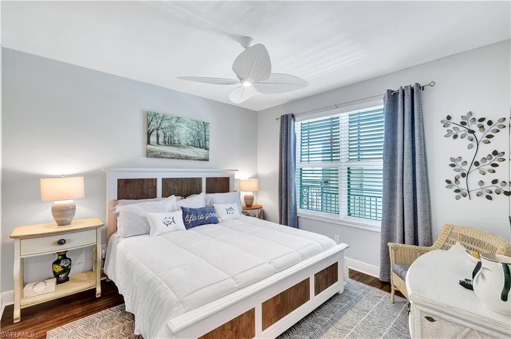 430 Cove Tower Dr 403, Naples, FL 34110-16