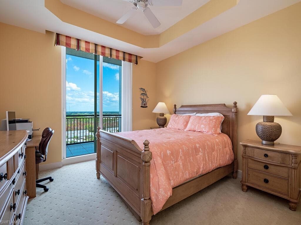 455 Cove Tower Dr 1704, Naples, FL 34110-16
