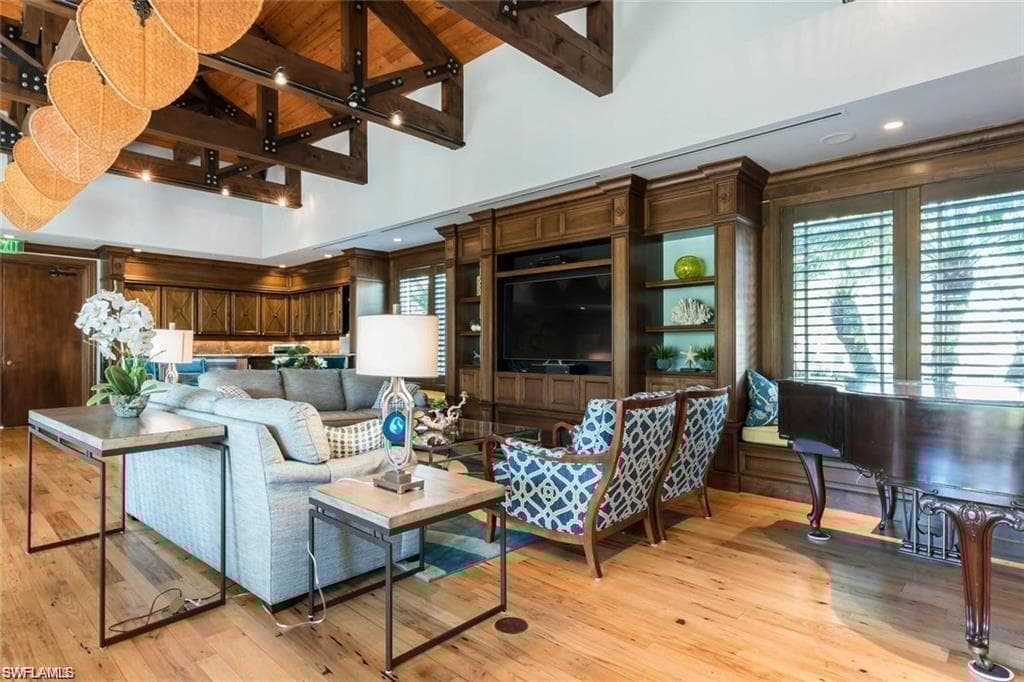 455 Cove Tower Dr 1704, Naples, FL 34110-28