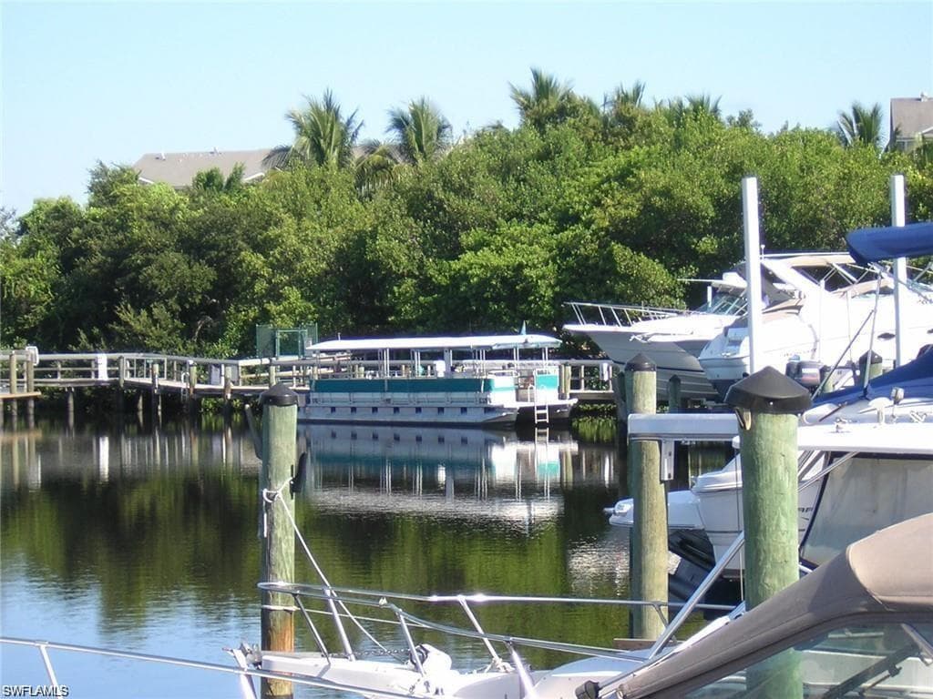 455 Cove Tower Dr 1704, Naples, FL 34110-36