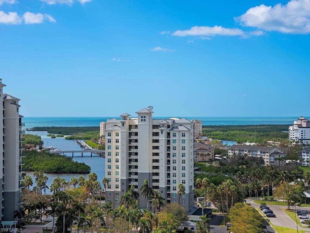 455 Cove Tower Dr 1704, Naples, FL 34110-5