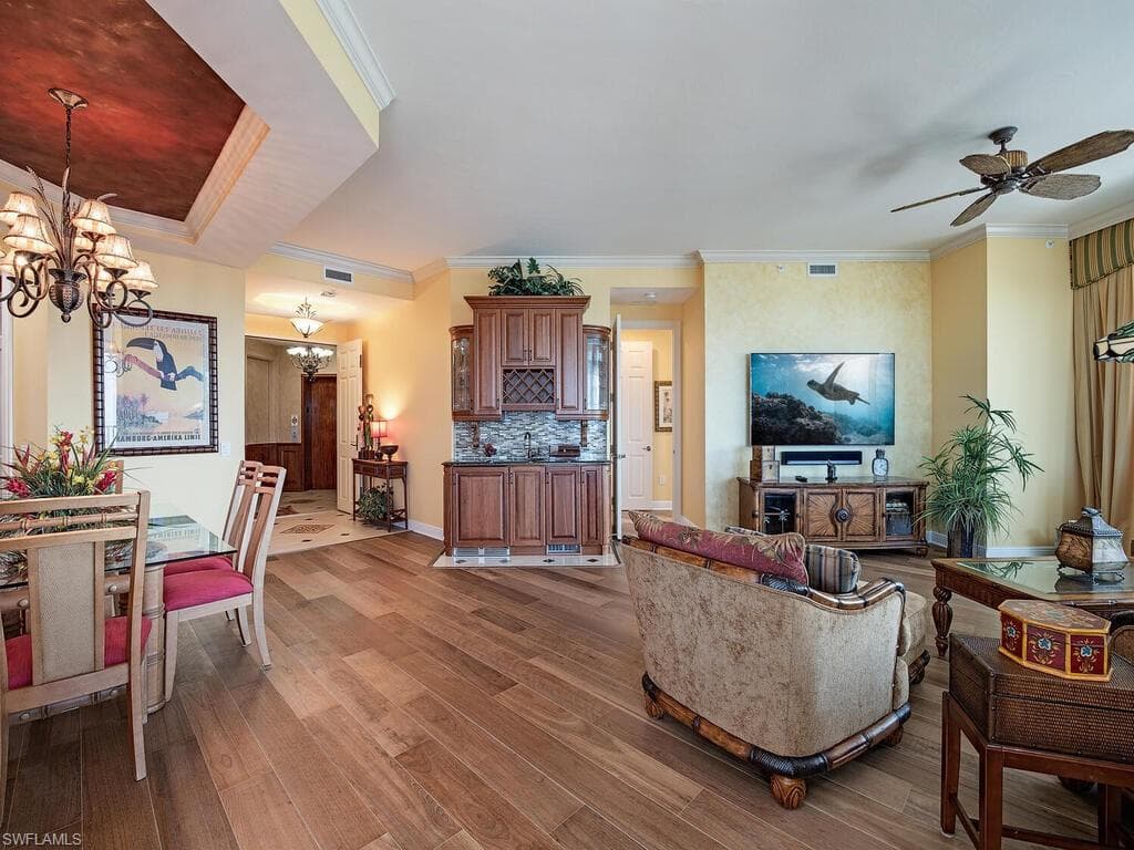 455 Cove Tower Dr 1704, Naples, FL 34110-8