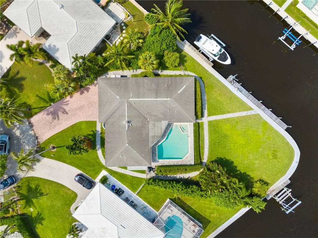 2140 Shad Ct, Naples, FL 34102-9