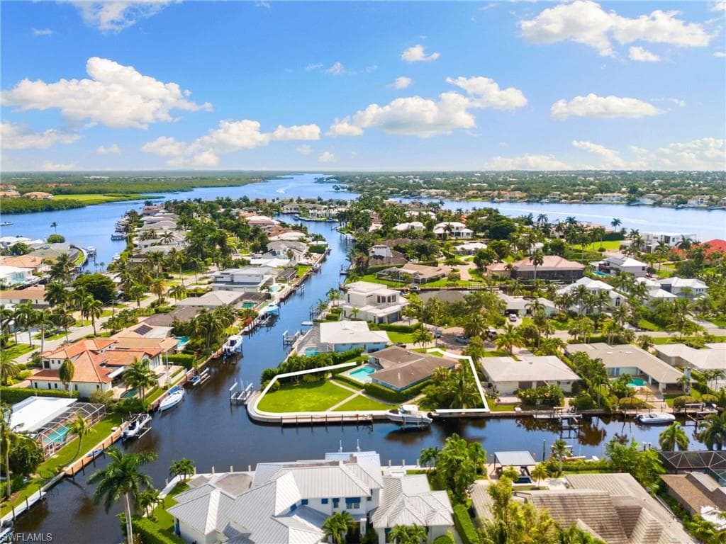 2140 Shad Ct, Naples, FL 34102-10