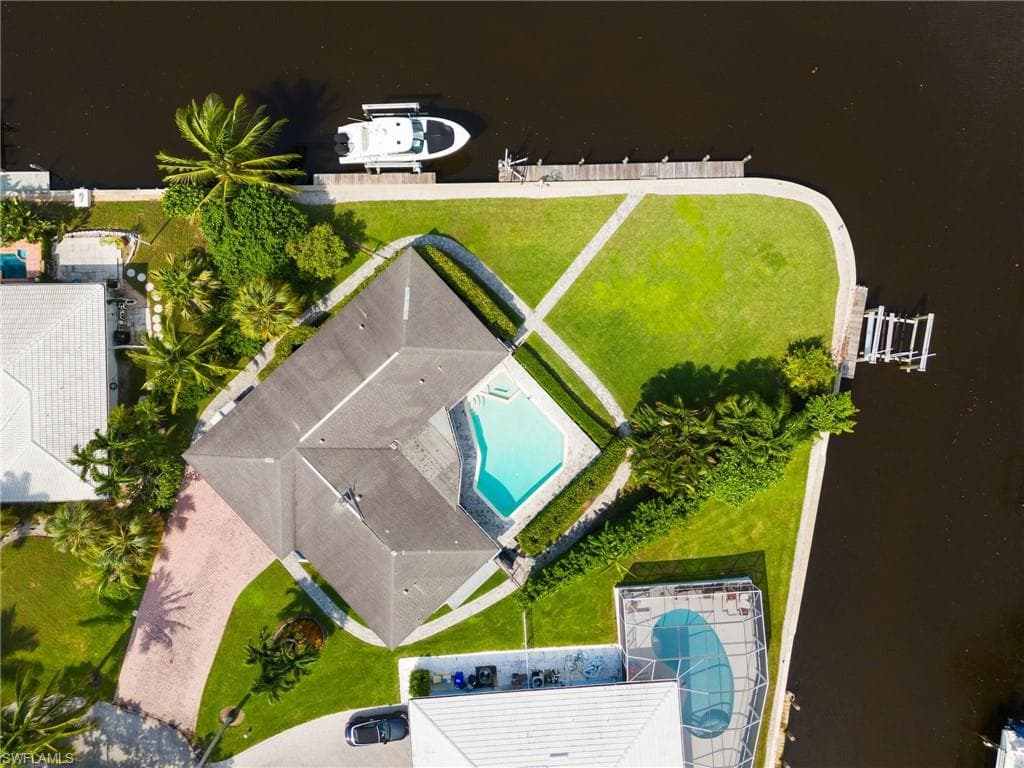 2140 Shad Ct, Naples, FL 34102-11