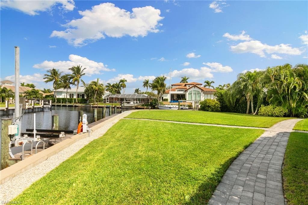 2140 Shad Ct, Naples, FL 34102-15