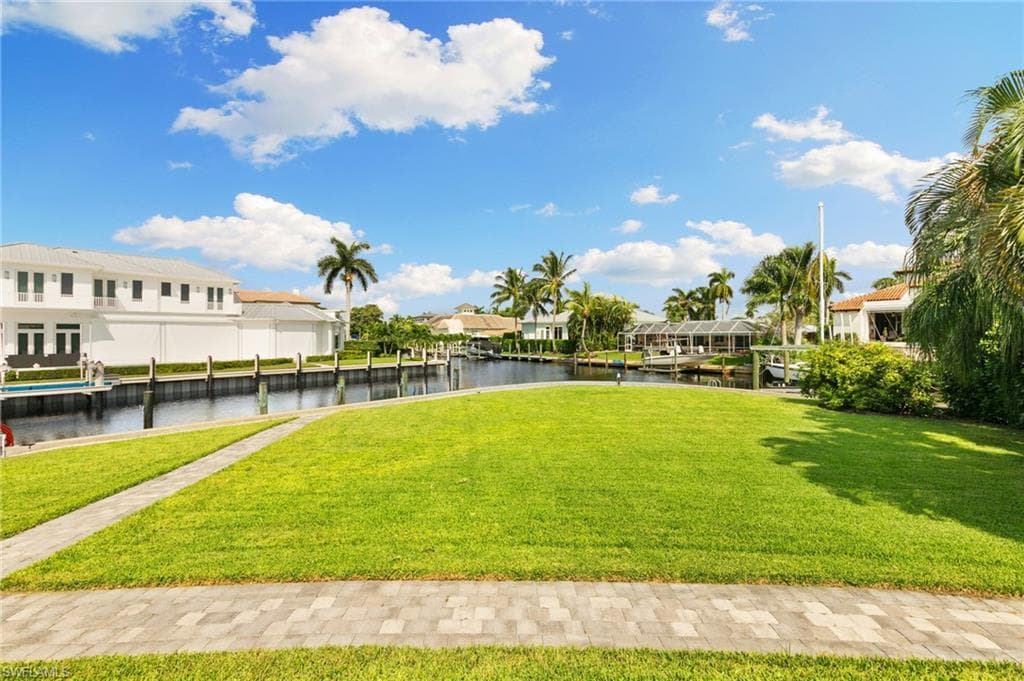 2140 Shad Ct, Naples, FL 34102-17